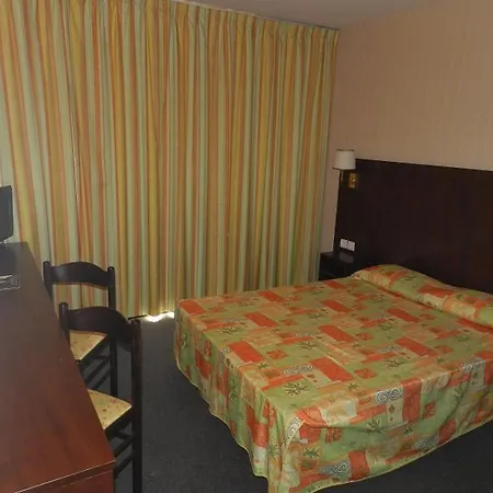 格罗里亚大道酒店