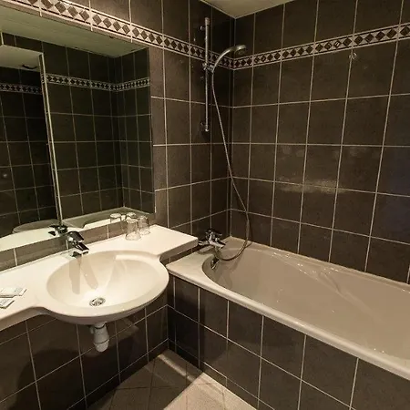 格罗里亚大道酒店