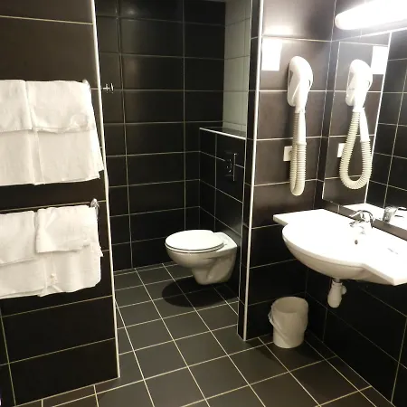 格罗里亚大道酒店