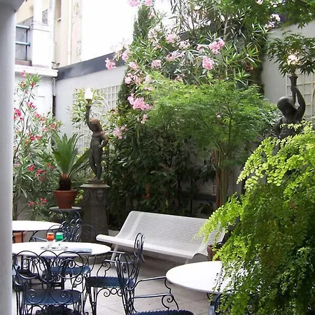 格罗里亚大道酒店 3*