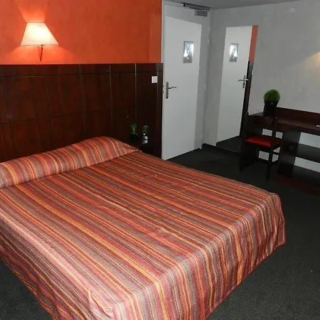 格罗里亚大道酒店 卢德