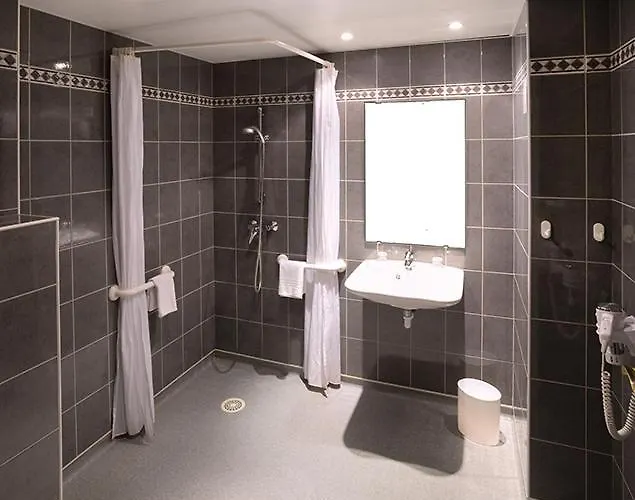 Gloria & Avenue 루르드