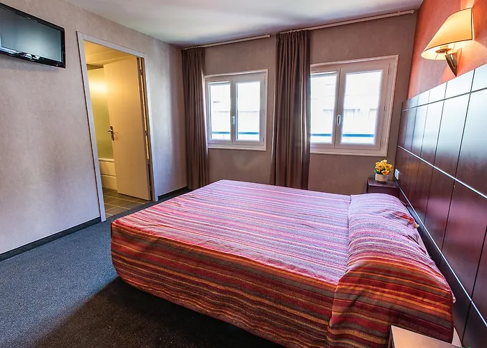 Gloria & Avenue Hotel 3*