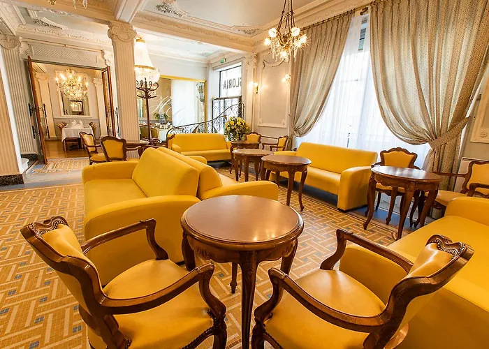 Gloria & Avenue 3* Lourdes