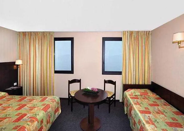 Hotel Gloria & Avenue Lourdes