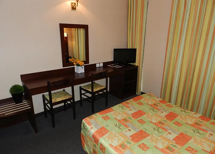 Gloria & Avenue Hotel 3*