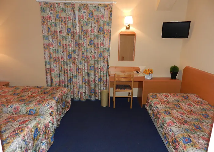 Gloria & Avenue Hotel