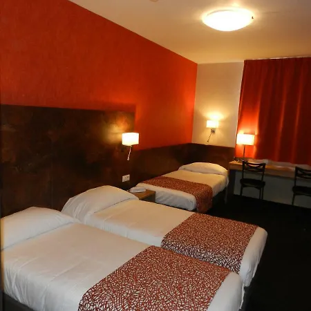 Hotel Gloria & Avenue 3*