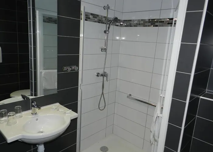 Gloria & Avenue ホテル